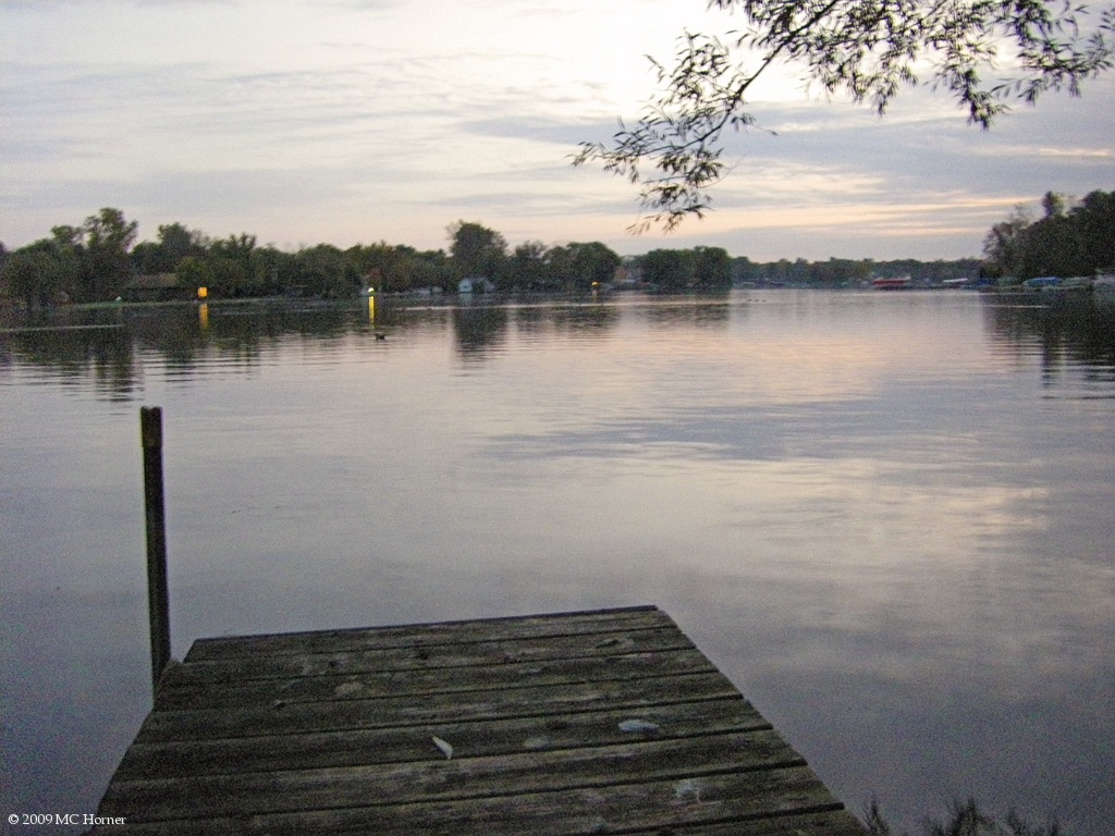 Calm October evening on Commerce Lake