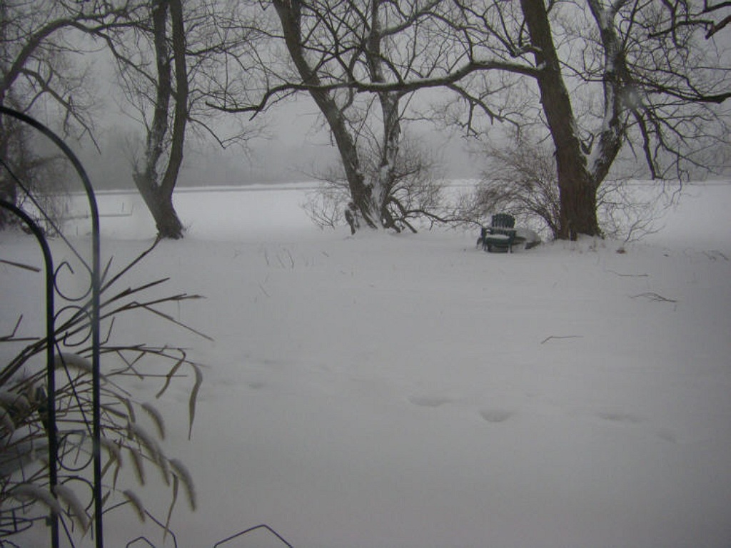 The river fights to keep from freezing.The river fights to keep from freezing.