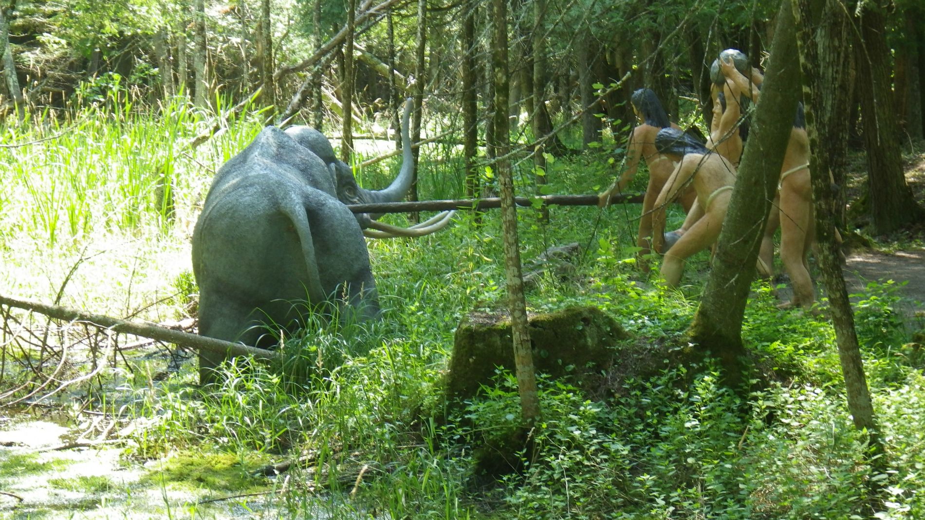 Mastodon in trouble.