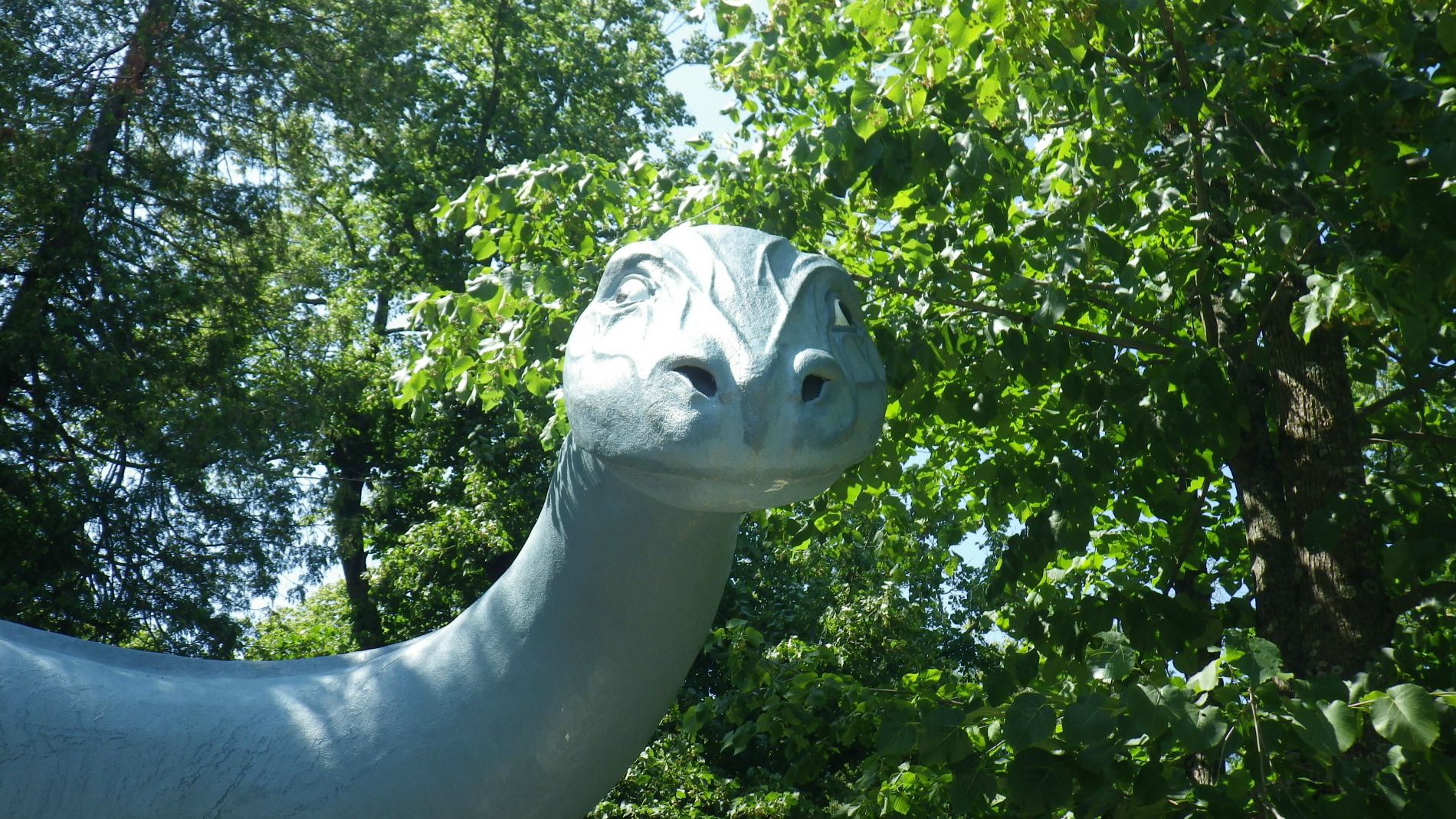 Let's visit  'Dinosaur Gardens' in Ossineke, Michigan. Roadside Americana / Folk Art Park.