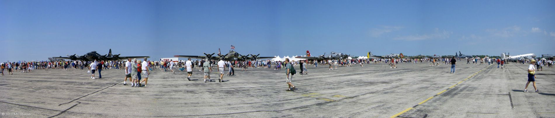 North end of the flightline.  See Giant Size (3.5 MB)