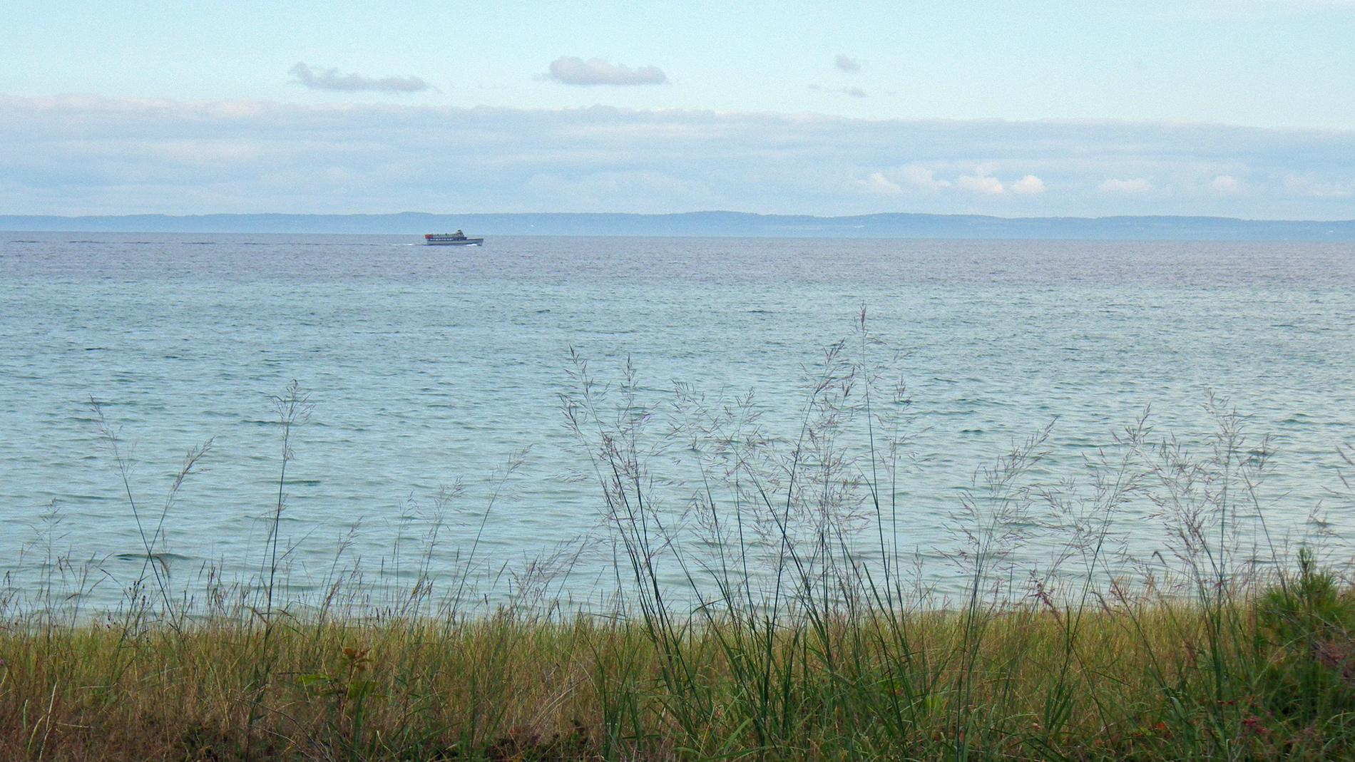 Ferry 'Mishe Mockwa' making it's rounds.