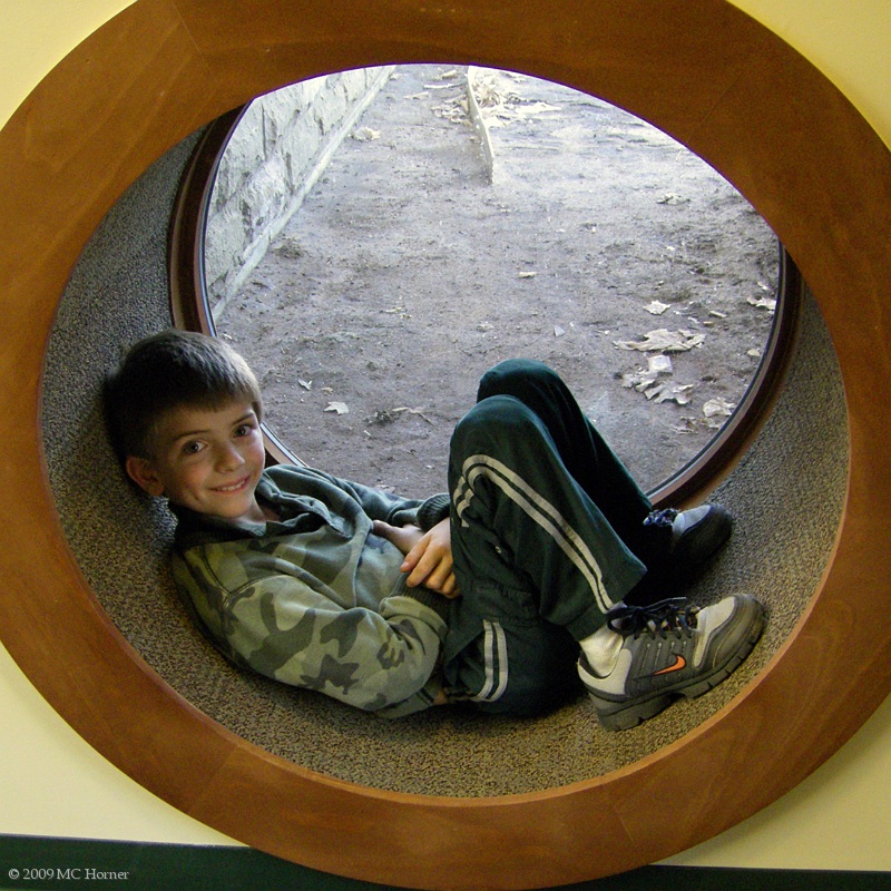 No kid can resist the round reading cubby!
