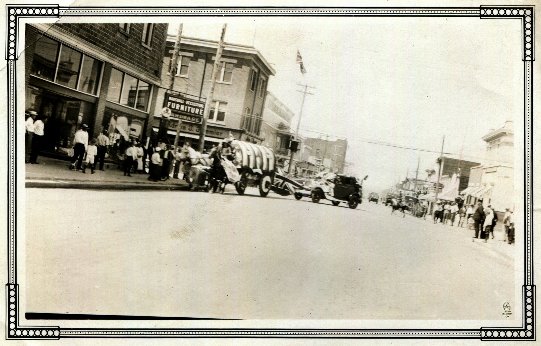 Looking west down 3rd Avenue at Pine Street, Timmins Ontario