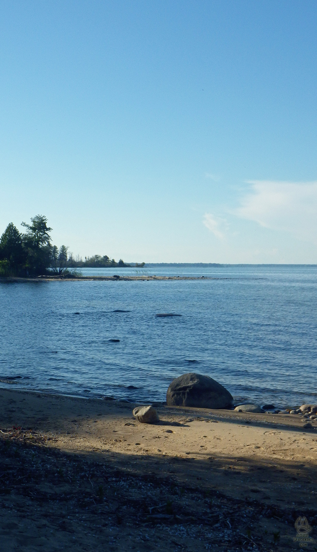 Great Lakes shorline view, Thunder Bay, Lake Huron.